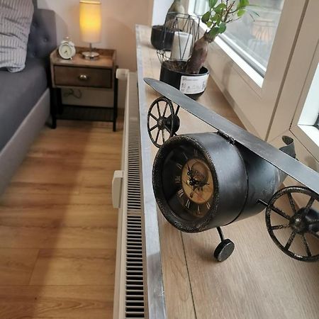 Frisch Sanierte Ferienwohnung 2 Min Vom Suedstrand - Balkon - Pay Tv ヴィルヘルムスハーフェン エクステリア 写真