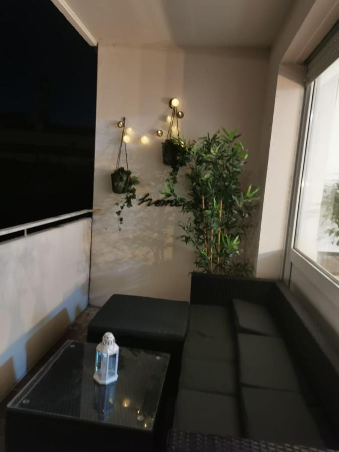 Frisch Sanierte Ferienwohnung 2 Min Vom Suedstrand - Balkon - Pay Tv ヴィルヘルムスハーフェン エクステリア 写真