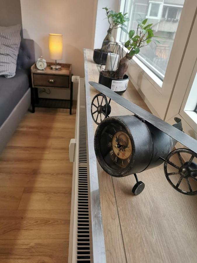 Frisch Sanierte Ferienwohnung 2 Min Vom Suedstrand - Balkon - Pay Tv ヴィルヘルムスハーフェン エクステリア 写真
